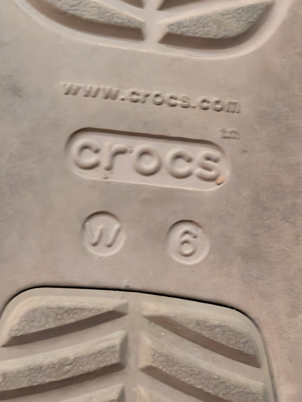 Crocs Women's 6 Brooklyn Low Wedge Platform Sandals Slingback Tan / Taupe - Picture 6 of 6